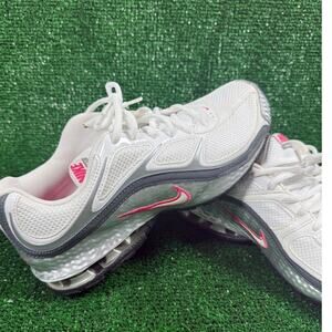 Nike Reax Run 5 Women’s Running Shoes White Pink Size 8.5 Athletic